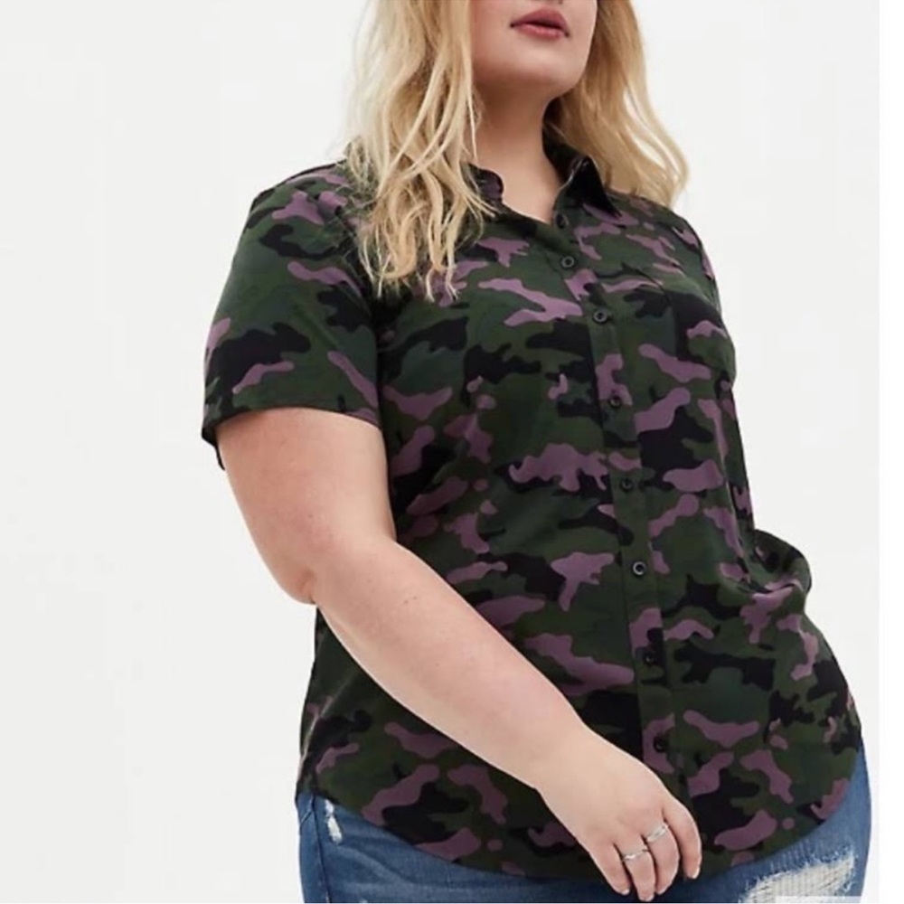 Torrid Green Black Fitted Polo Button Down Shirt